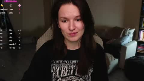 Snapshot of val_manson chatting on 05.18.26 Val online show from 05.18.26