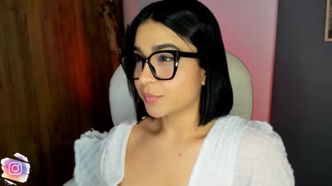 Snapshot of val_varago chatting on 02.11.26 val_varago online show from 02.11.26