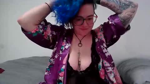 valarieak online show from 03.28.26