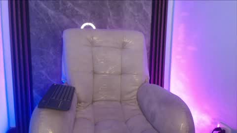 vale_queeny online show from 05.25.26