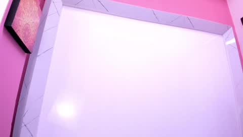 Snapshot of valen_moon69 chatting on 05.16.26 valen_moon69 online show from 05.16.26