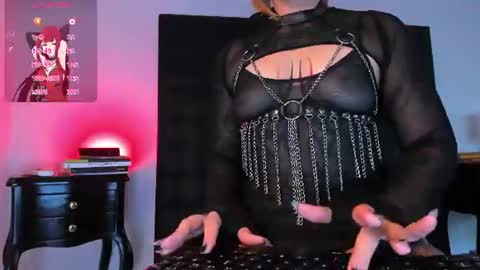 Snapshot of valengray chatting on 06.12.26 Valen online show from 06.12.26