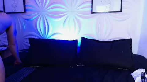Snapshot of valenssio_moretti chatting on 05.15.26 valenssio_moretti online show from 05.15.26