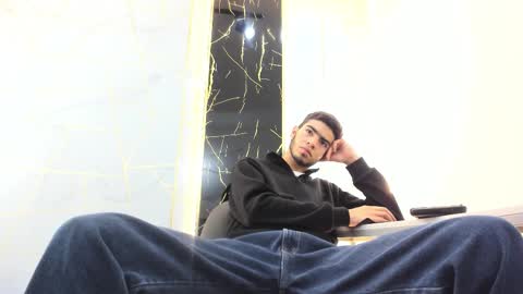 VALENTIN  online show from 03.25.26