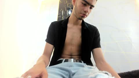 VALENTIN  online show from 04.18.26