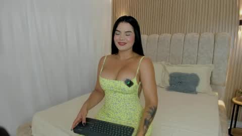 valentina robertson online show from 05.24.26