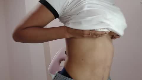Snapshot of valentina_camposs chatting on 09.12.25 valen online show from 09.12.25
