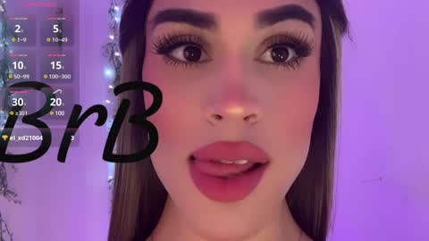 Snapshot of valentina_gaviria_ chatting on 01.19.25 VALENTINA GAVIRIA online show from 01.19.25