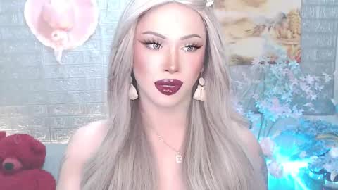 Snapshot of valentina_goddess_tsxxx chatting on 04.24.26 Amanda online show from 04.24.26