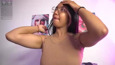 VALENTINA online show from 11.17.25