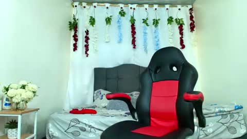 valentina_y_sneiderr online show from 07.21.26