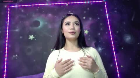 valentinarojass_ online show from 04.18.26