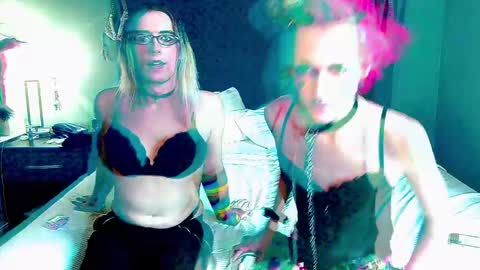 Tina Bates online show from 12.26.24