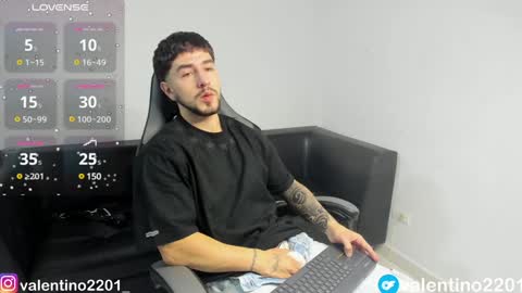 valentino online show from 12.12.24