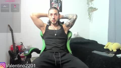 Snapshot of valentino2201 chatting on 01.19.26 valentino online show from 01.19.26