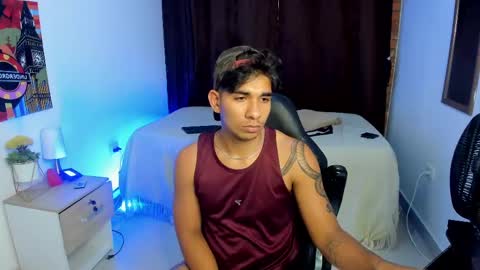 Snapshot of valentino_moura_ chatting on 03.03.25 VALENTINO MOURA online show from 03.03.25