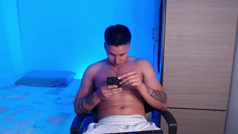 Snapshot of valentinosex_1 chatting on 03.09.26 VALENTINO online show from 03.09.26