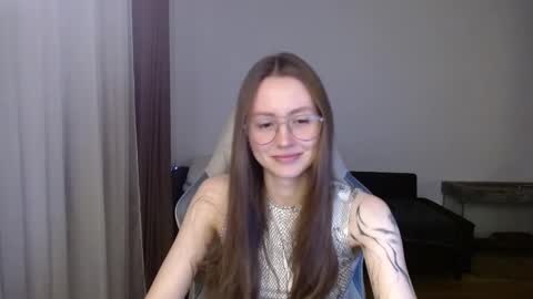 Snapshot of valents_cherry chatting on 02.27.25 Valentina online show from 02.27.25