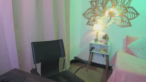 Valery And Daniel online show from 10.21.25