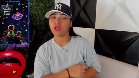 valeri_harpers4 online show from 10.11.25