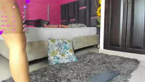 Snapshot of valeri_hurtado chatting on 03.07.25 Valeria online show from 03.07.25