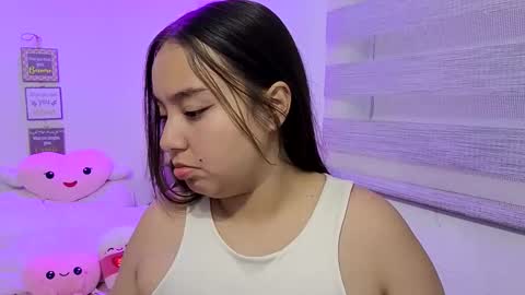 Snapshot of valeria_cherry chatting on 04.22.26 valeria online show from 04.22.26