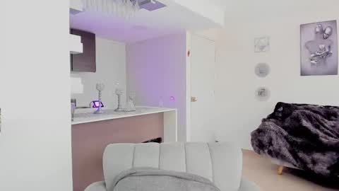 valeriadollks online show from 10.19.25