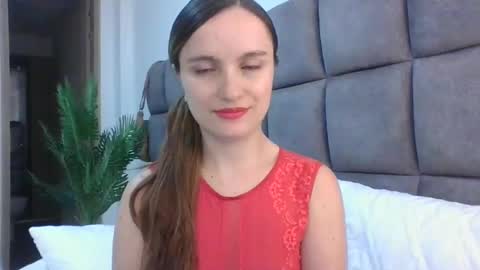 Snapshot of valeriafrannco chatting on 02.04.25 valeriafrannco online show from 02.04.25