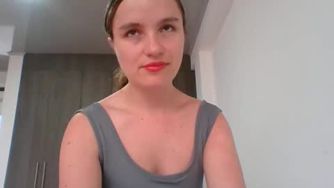 Snapshot of valeriafrannco chatting on 04.06.26 valeriafrannco online show from 04.06.26