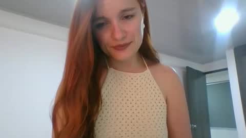Snapshot of valeriafrannco chatting on 05.13.26 valeriafrannco online show from 05.13.26