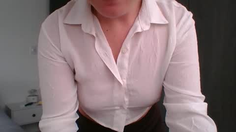 Snapshot of valeriafrannco chatting on 05.16.26 valeriafrannco online show from 05.16.26