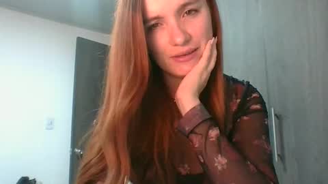Snapshot of valeriafrannco chatting on 05.19.26 valeriafrannco online show from 05.19.26