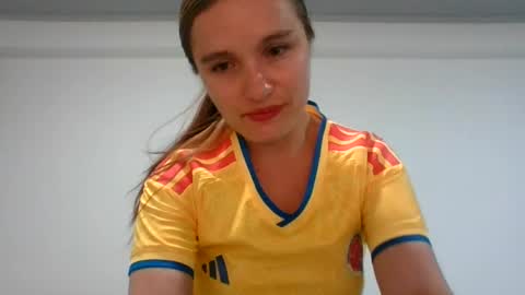 Snapshot of valeriafrannco chatting on 07.07.26 valeriafrannco online show from 07.07.26