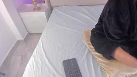 Snapshot of valeriah_ chatting on 09.29.25 Valeria online show from 09.29.25