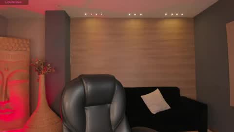Snapshot of valeriaroldanx chatting on 04.21.26 Valeria online show from 04.21.26