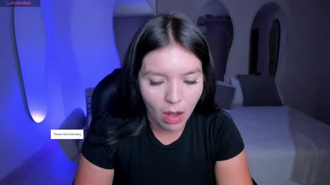 Snapshot of valeriaroldanx chatting on 04.26.26 Valeria online show from 04.26.26