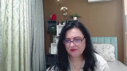 valeriasmiths online show from 05.16.26
