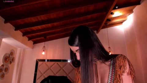 Vale  online show from 10.28.25