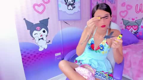 Snapshot of valerie__skinny chatting on 05.23.26 valeri online show from 05.23.26