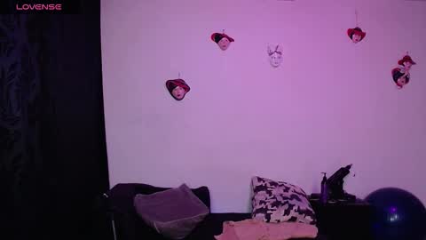 Valerie online show from 09.22.25