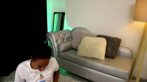 Snapshot of valeriebony chatting on 09.19.25 Valerie Style3 online show from 09.19.25