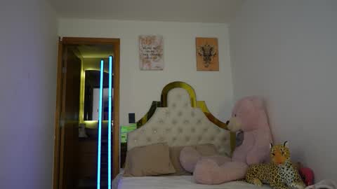 Snapshot of valeriecollinss_ chatting on 12.03.25 valeriecollinss_ online show from 12.03.25