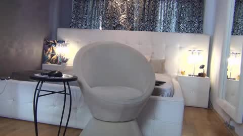 Snapshot of valeriecoy chatting on 10.09.25 Valerie online show from 10.09.25