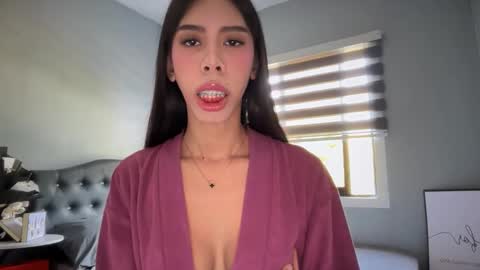 Snapshot of valerieriches chatting on 02.19.26 Valerie online show from 02.19.26