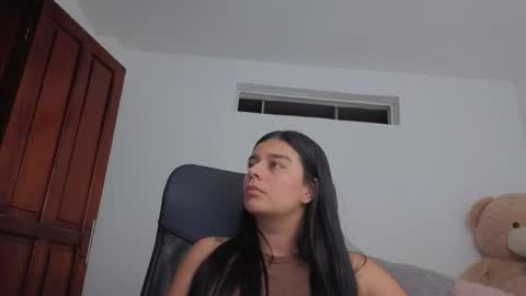 Snapshot of valerihouse_ chatting on 05.03.26 valerihouse_ online show from 05.03.26