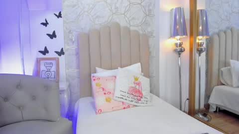 Snapshot of valerith_vega chatting on 04.28.26 online show from 04.28.26