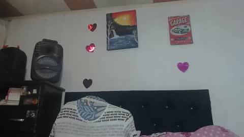 Snapshot of valerivegas chatting on 11.30.25 valerivegas online show from 11.30.25