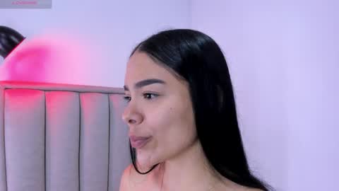 Snapshot of valery__nova chatting on 04.05.26 Cris online show from 04.05.26
