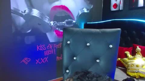 Snapshot of valery_meer_ chatting on 12.19.24 Valeria online show from 12.19.24