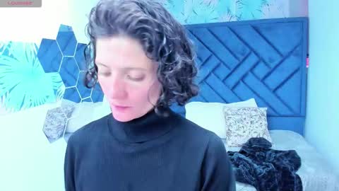 VALERY MORE online show from 12.15.25